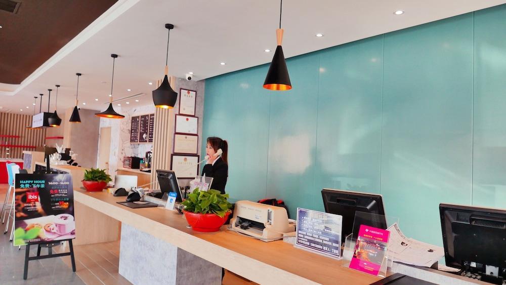 Hotel Ibis Qingdao Ningxia Road Zewnętrze zdjęcie