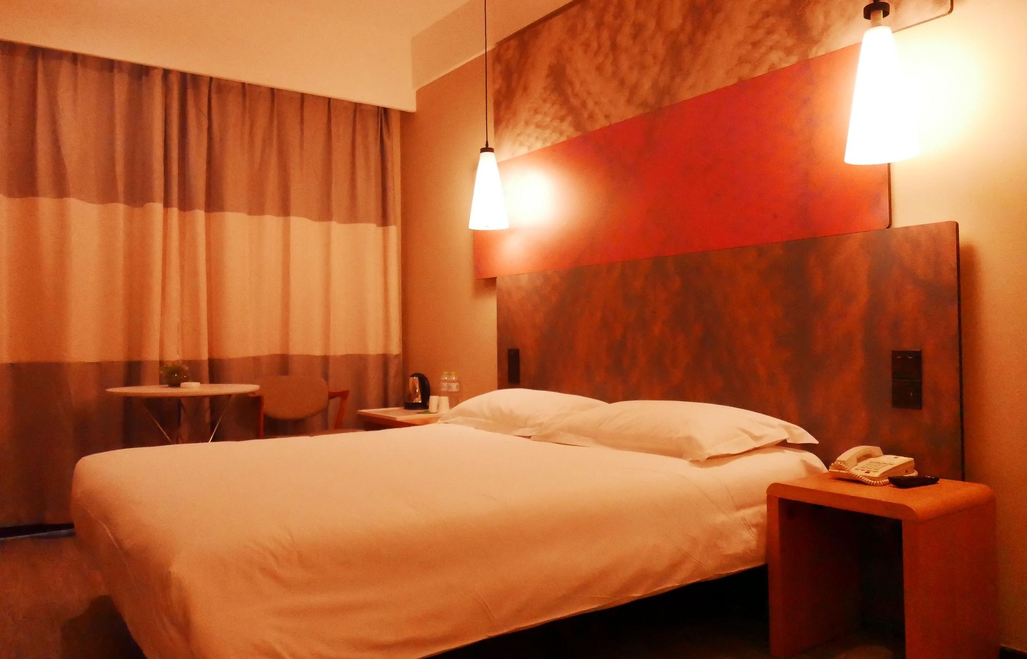 Hotel Ibis Qingdao Ningxia Road Zewnętrze zdjęcie